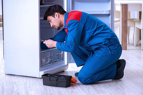 علت سر و صدای یخچال